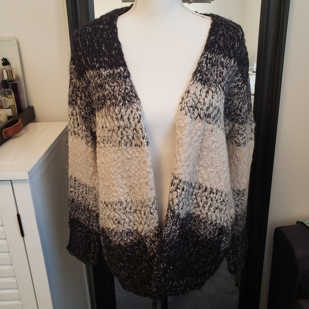 Cotton Candy black and white thick cardigan jacket